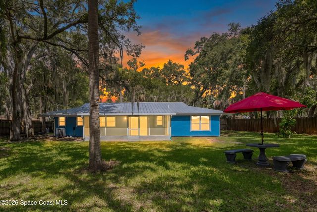 565 Wistar Court NE, Palm Bay, FL 32907