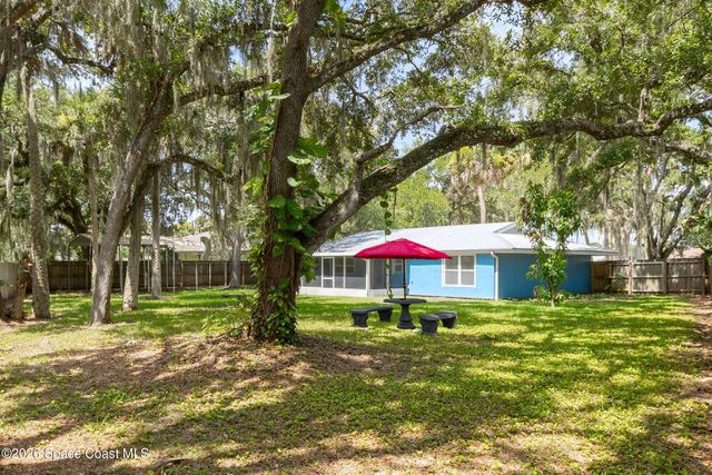 565 Wistar Court NE, Palm Bay, FL 32907