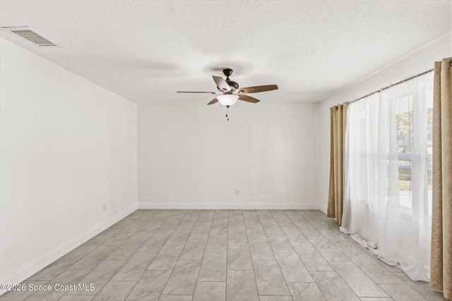 565 Wistar Court NE, Palm Bay, FL 32907