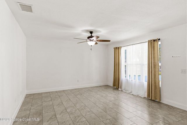 565 Wistar Court NE, Palm Bay, FL 32907