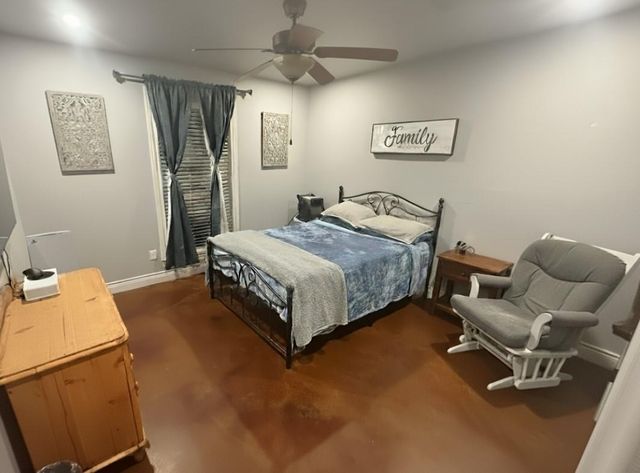 252 Sunday DR, Burnet, TX 78611