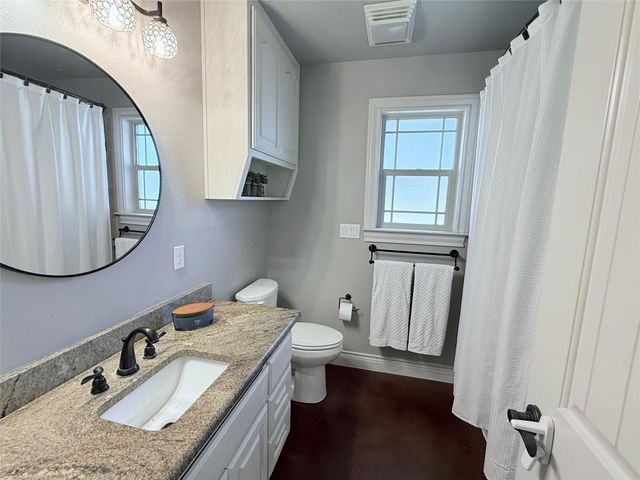 252 Sunday DR, Burnet, TX 78611