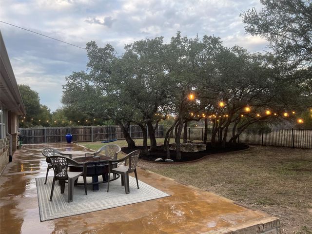 252 Sunday DR, Burnet, TX 78611