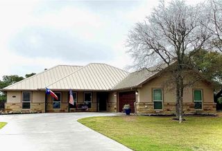 252 Sunday DR, Burnet, TX 78611
