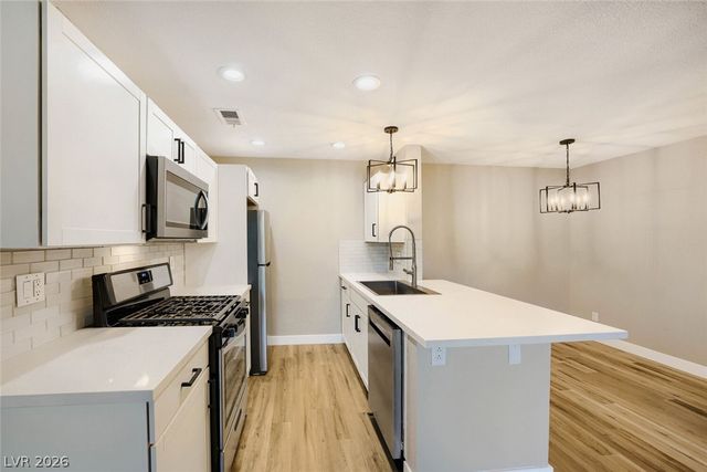 2200 South Fort Apache Road 1073, Las Vegas, NV 89117