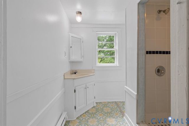 422 Cartersville Rd, Cumberland, VA 23040