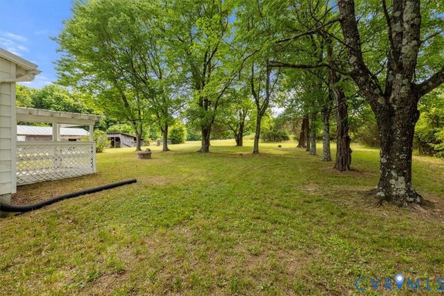 422 Cartersville Rd, Cumberland, VA 23040