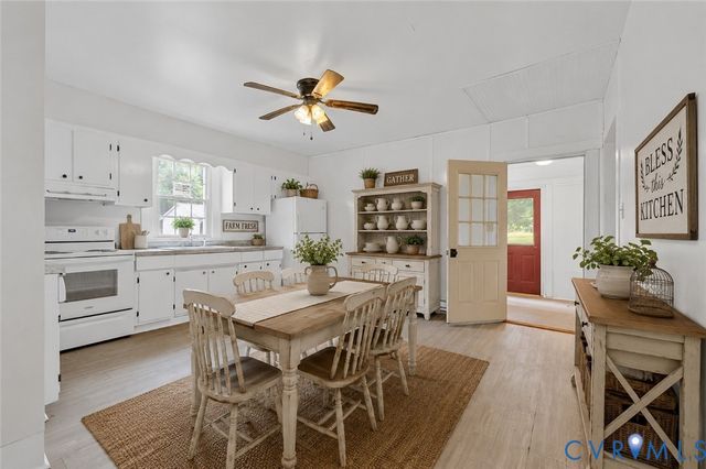 422 Cartersville Rd, Cumberland, VA 23040