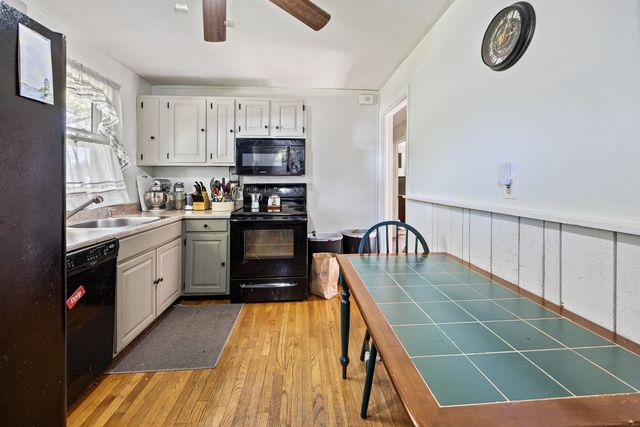 16 Bruce Lane, Meriden, CT 06451