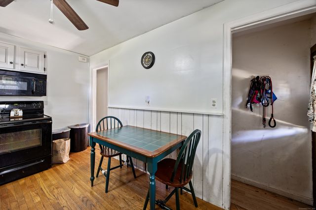 16 Bruce Lane, Meriden, CT 06451