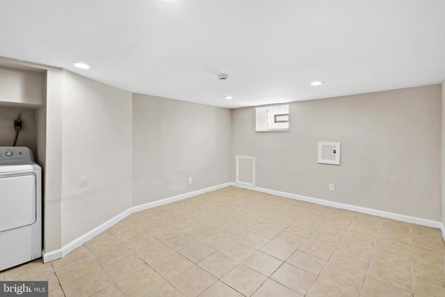 1833 FONTAIN ST, Philadelphia, PA 19121