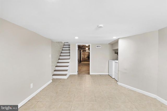 1833 FONTAIN ST, Philadelphia, PA 19121