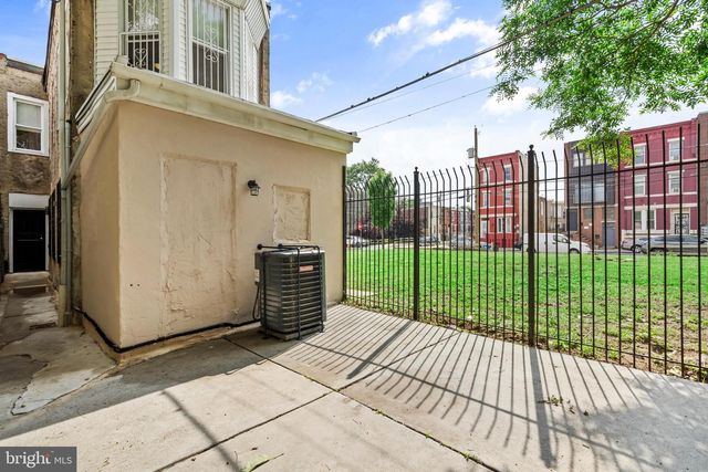 1833 FONTAIN ST, Philadelphia, PA 19121