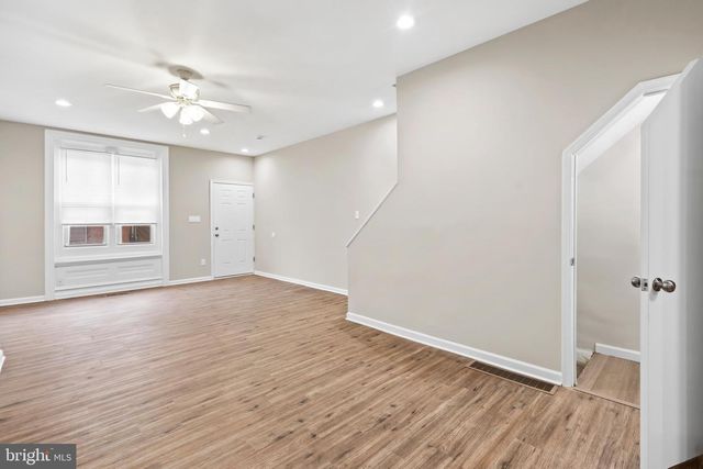 1833 FONTAIN ST, Philadelphia, PA 19121