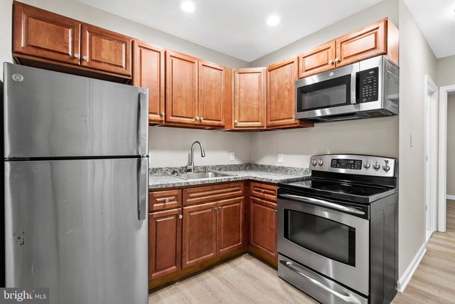 1833 FONTAIN ST, Philadelphia, PA 19121