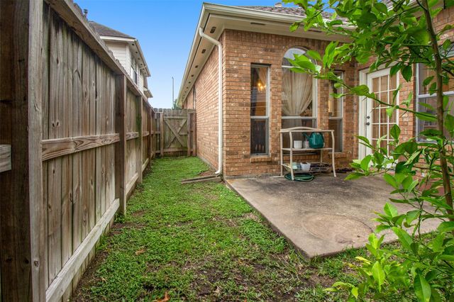 10618 Spring Brook Drive, Houston, TX 77041