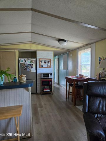 1133 S Parker Road, Holly Ridge, NC 28445