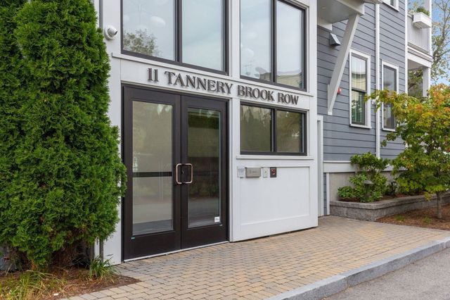 11 Tannery Brook Row 1, Somerville, MA 02144