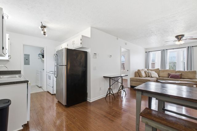 400 Shadetree Ct, Nashville, TN 37207