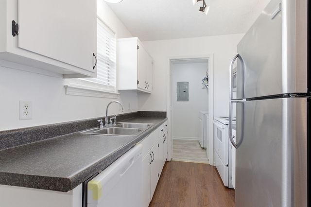 400 Shadetree Ct, Nashville, TN 37207