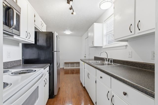 400 Shadetree Ct, Nashville, TN 37207