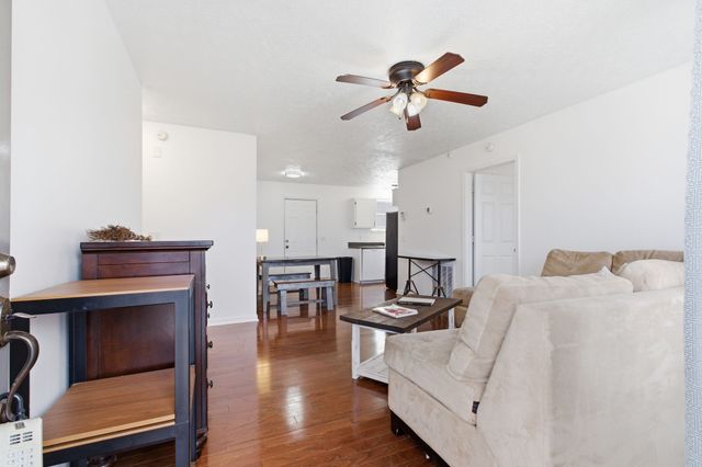 400 Shadetree Ct, Nashville, TN 37207