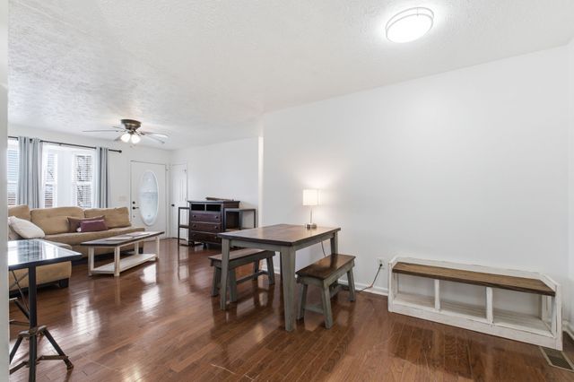 400 Shadetree Ct, Nashville, TN 37207