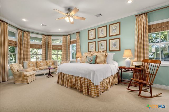 244 Lake Ridge Drive, Seguin, TX 78155