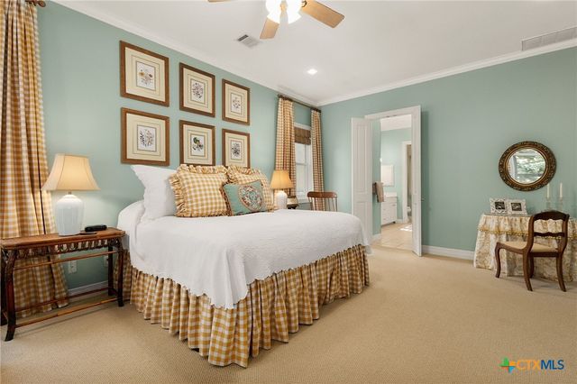 244 Lake Ridge Drive, Seguin, TX 78155