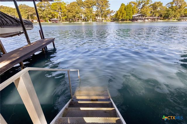 244 Lake Ridge Drive, Seguin, TX 78155