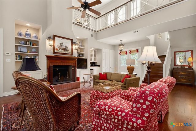 244 Lake Ridge Drive, Seguin, TX 78155