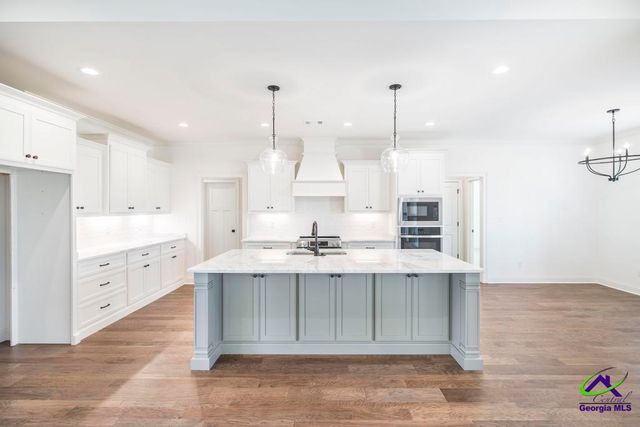 402 Bristleleaf Path, Kathleen, GA 31047