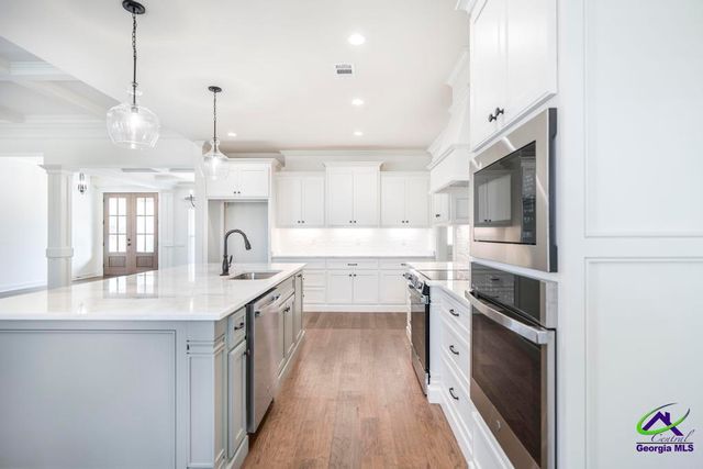 402 Bristleleaf Path, Kathleen, GA 31047