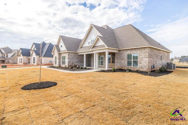 402 Bristleleaf Path, Kathleen, GA 31047