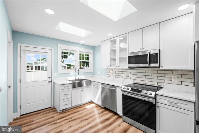 505 MONROE BAY AVE, Colonial Beach, VA 22443