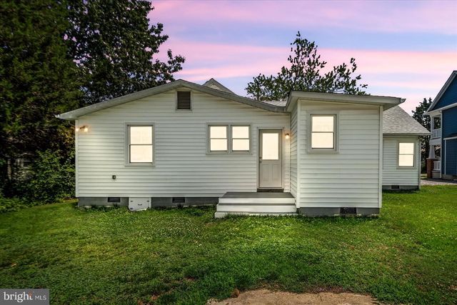 505 MONROE BAY AVE, Colonial Beach, VA 22443