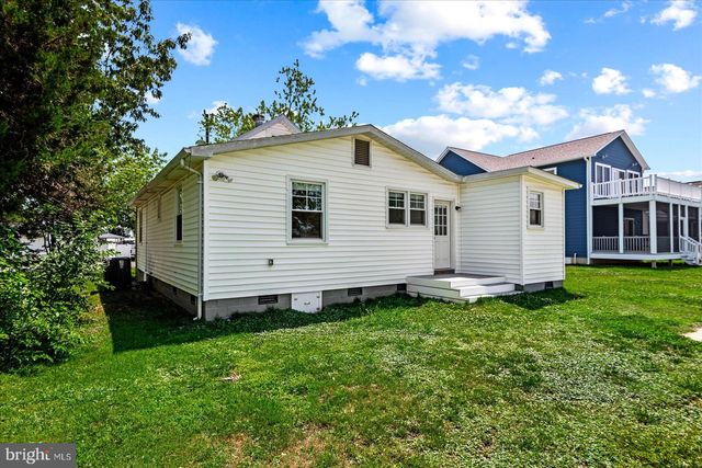 505 MONROE BAY AVE, Colonial Beach, VA 22443