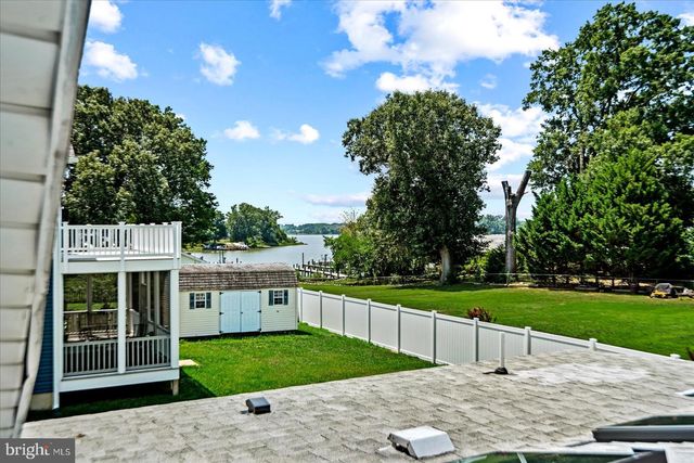 505 MONROE BAY AVE, Colonial Beach, VA 22443