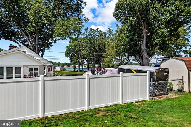 505 MONROE BAY AVE, Colonial Beach, VA 22443