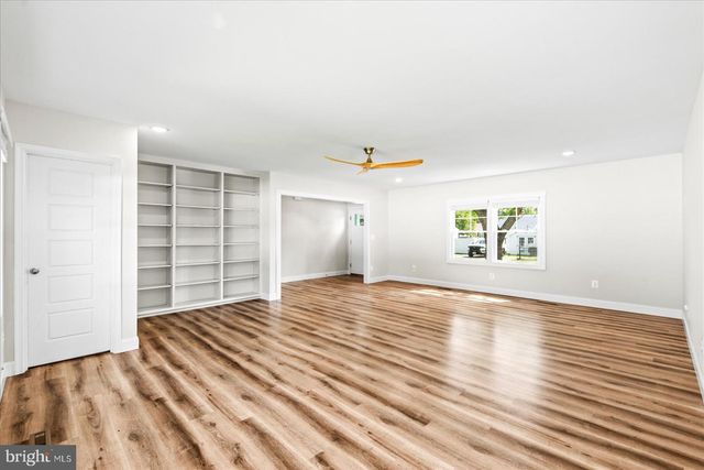 505 MONROE BAY AVE, Colonial Beach, VA 22443