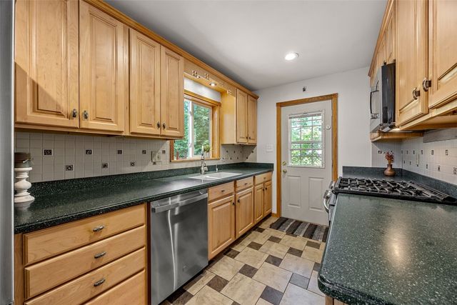 1416 Norwood Drive SE, Cedar Rapids, IA 52403