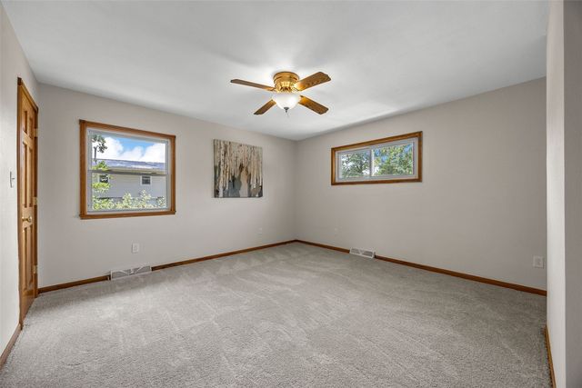 1416 Norwood Drive SE, Cedar Rapids, IA 52403