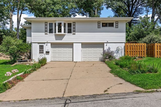 1416 Norwood Drive SE, Cedar Rapids, IA 52403