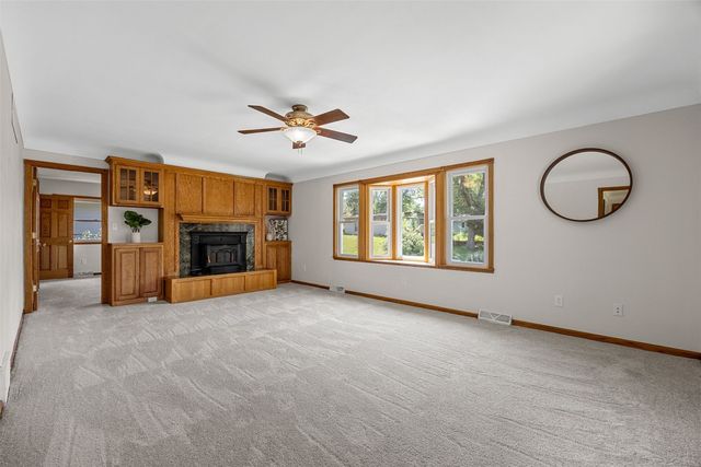 1416 Norwood Drive SE, Cedar Rapids, IA 52403