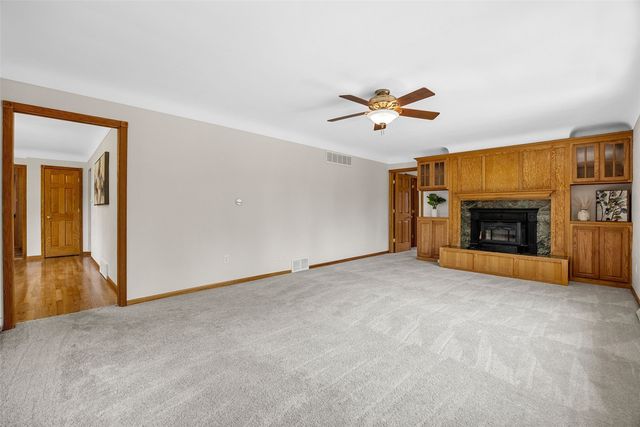 1416 Norwood Drive SE, Cedar Rapids, IA 52403