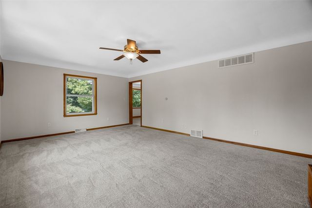 1416 Norwood Drive SE, Cedar Rapids, IA 52403