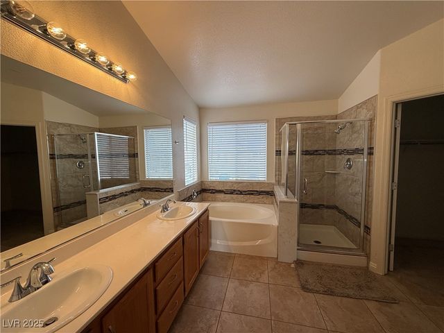 8061 Yellow Daisy Avenue, Las Vegas, NV 89147