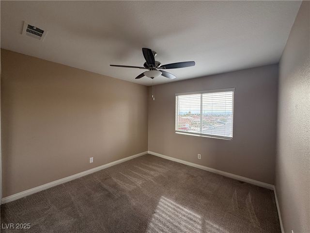 8061 Yellow Daisy Avenue, Las Vegas, NV 89147