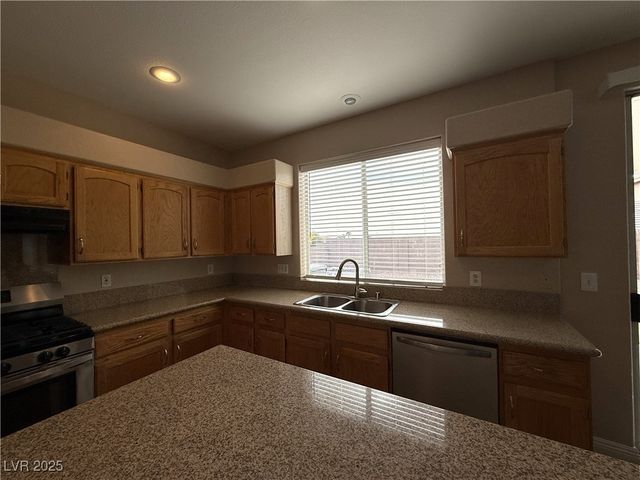 8061 Yellow Daisy Avenue, Las Vegas, NV 89147