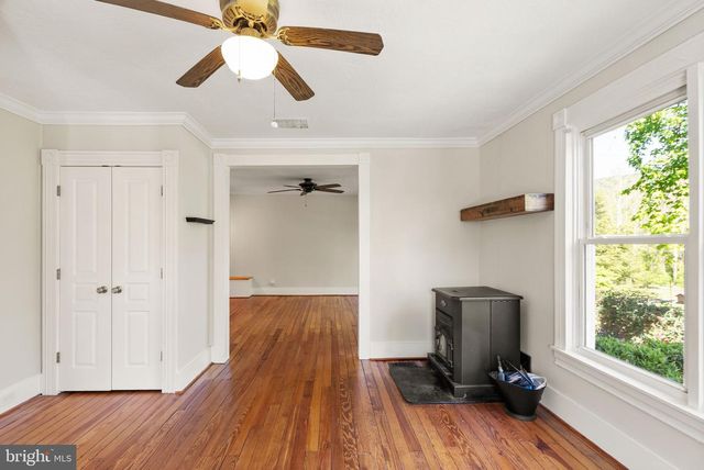 37151 BRANCHRIVER, Hillsboro, VA 20132